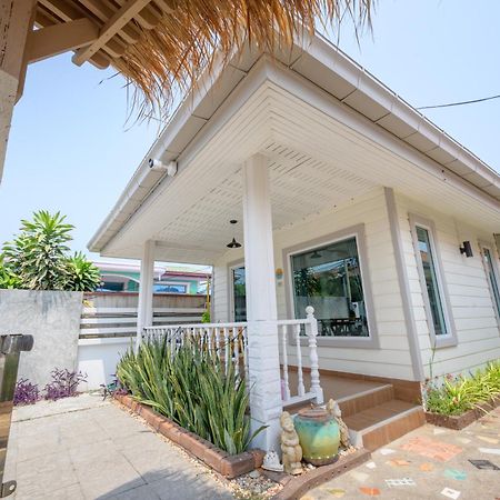 Halo Sea Koh Larn Hotell Pattaya Eksteriør bilde