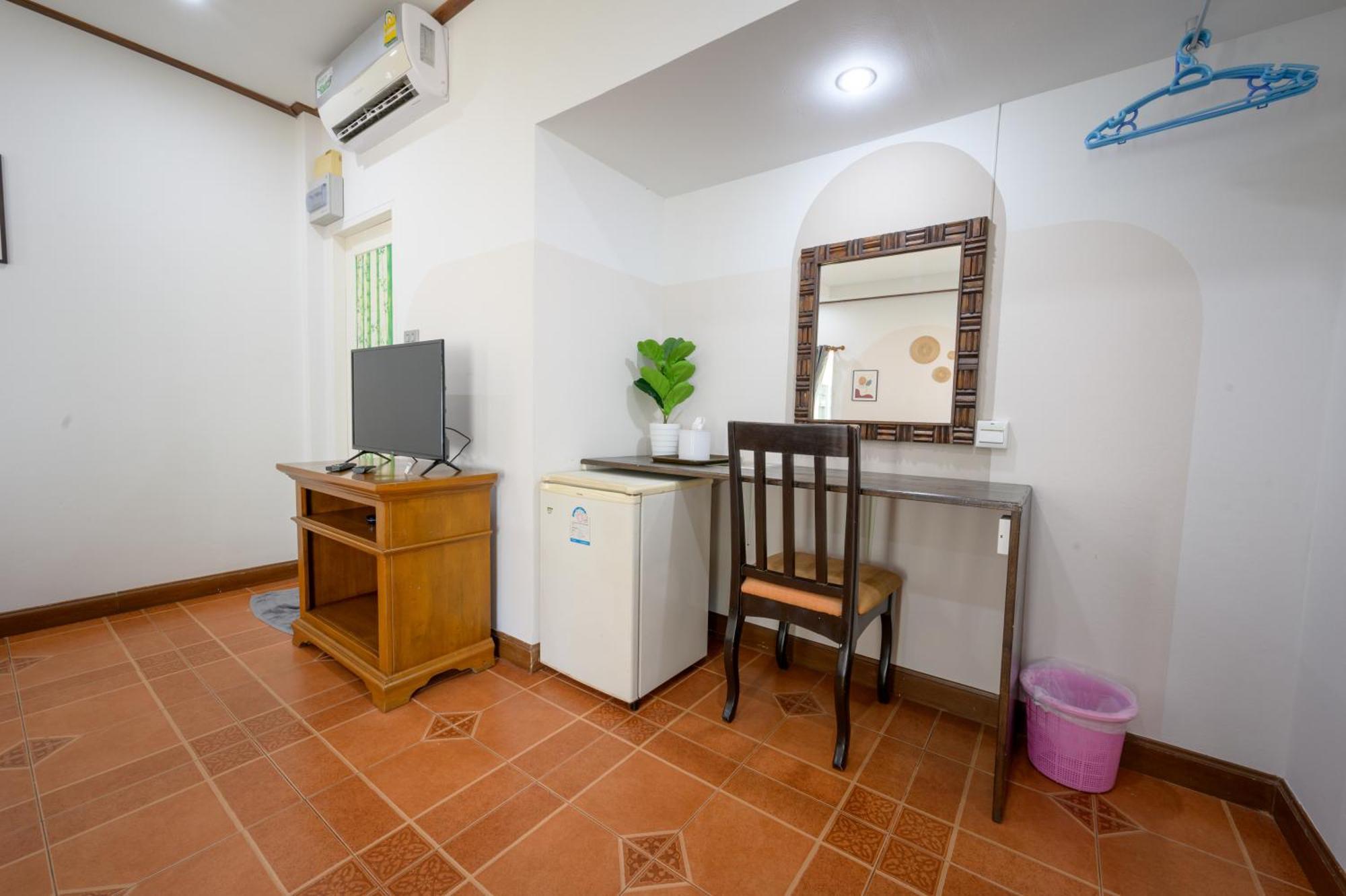 Halo Sea Koh Larn Hotell Pattaya Eksteriør bilde